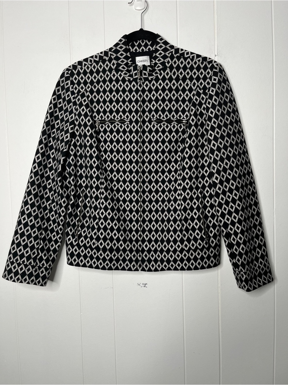 Chico's Black & White Diamond Pattern Jacket Zip Front Size 1 (M)